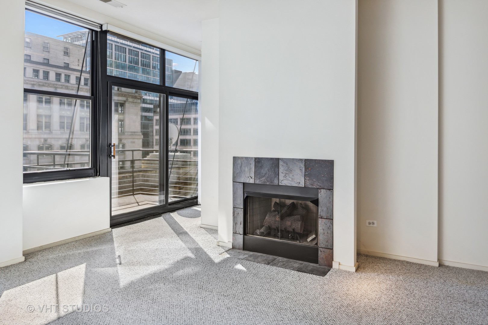 130 S Canal Street Unit: 721