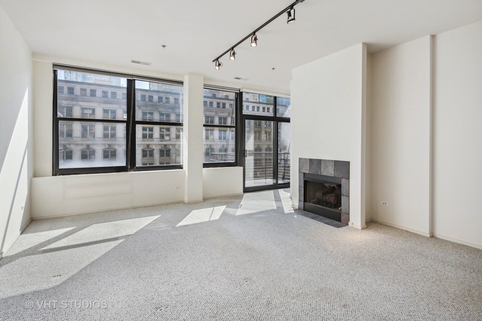 130 S Canal Street Unit: 721