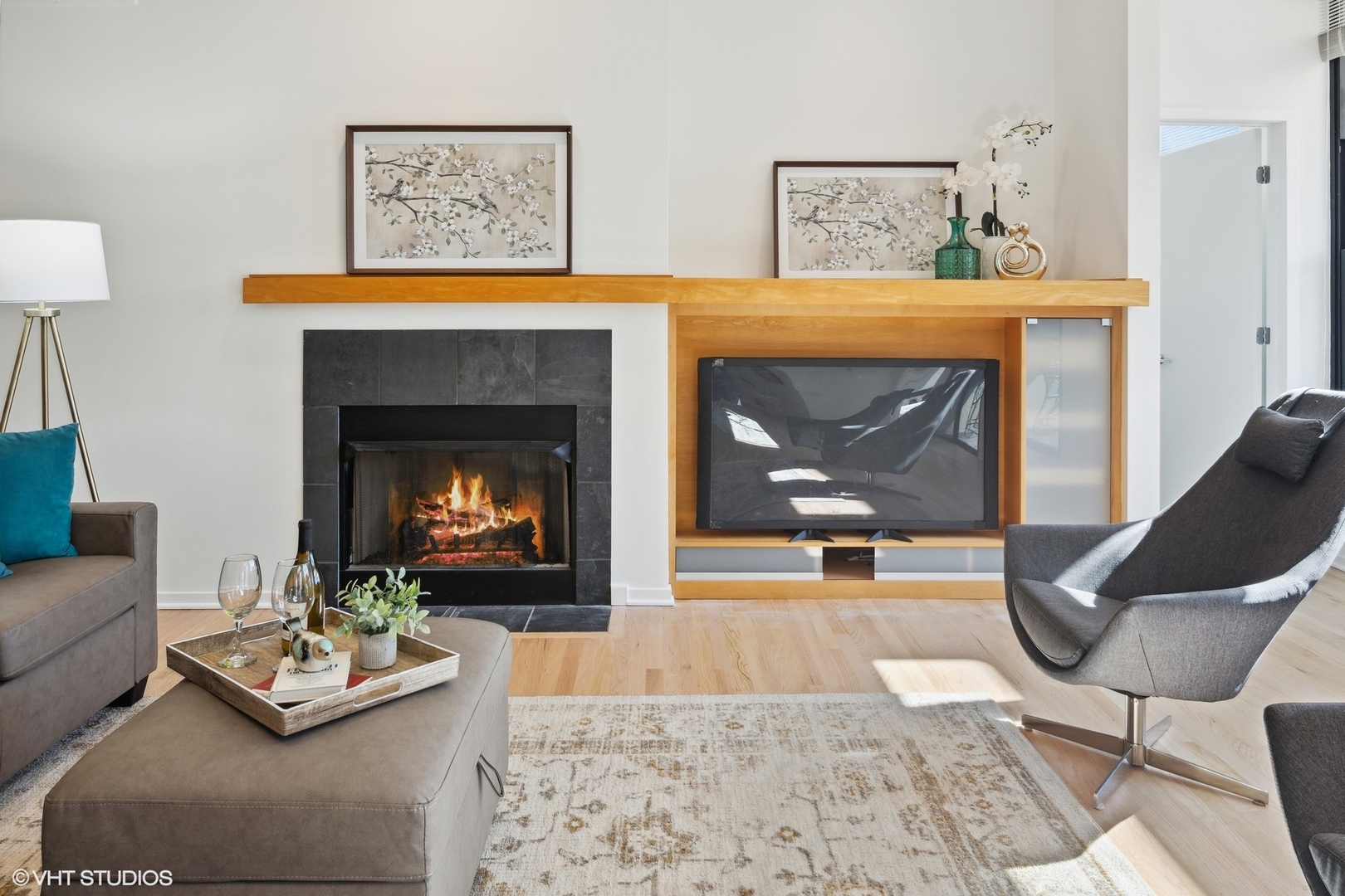 130 S Canal Street Unit: 10T