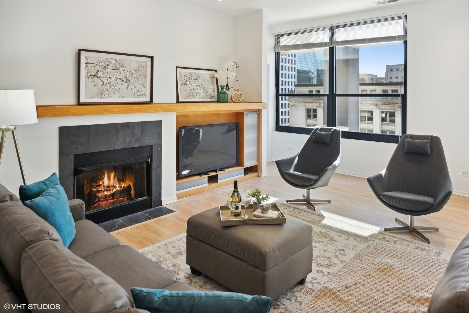 130 S Canal Street Unit: 10T