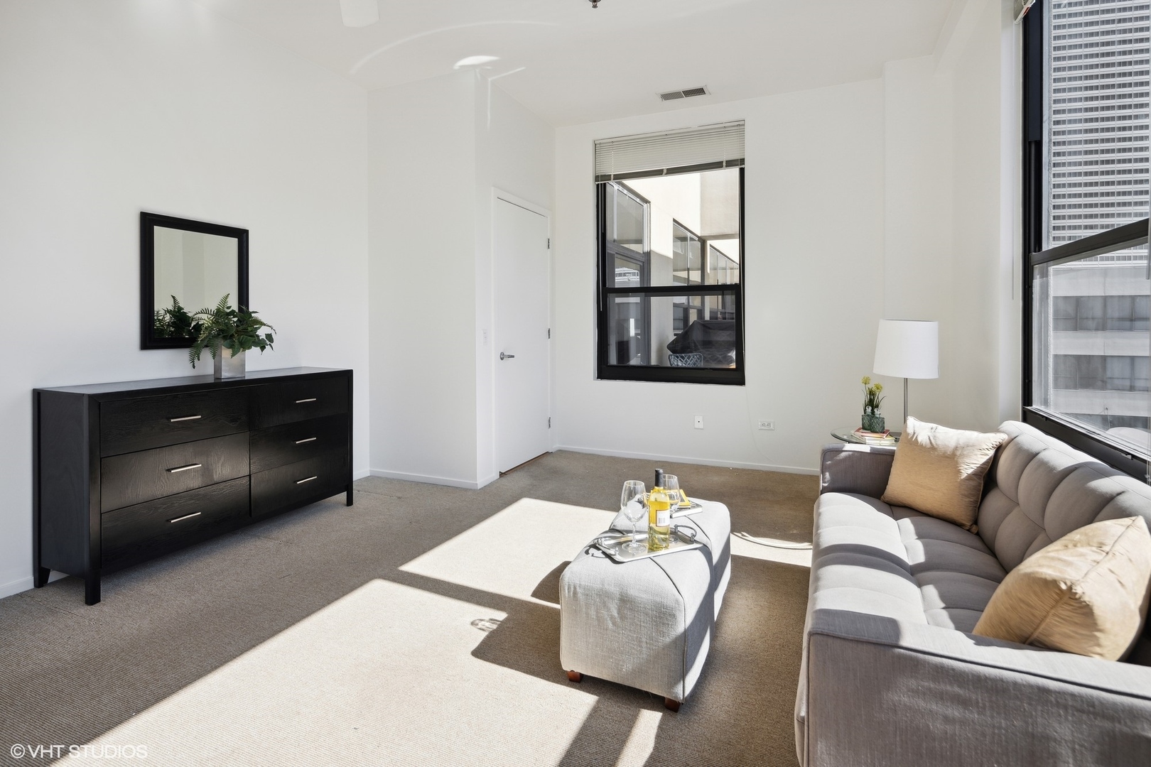 130 S Canal Street Unit: 10T