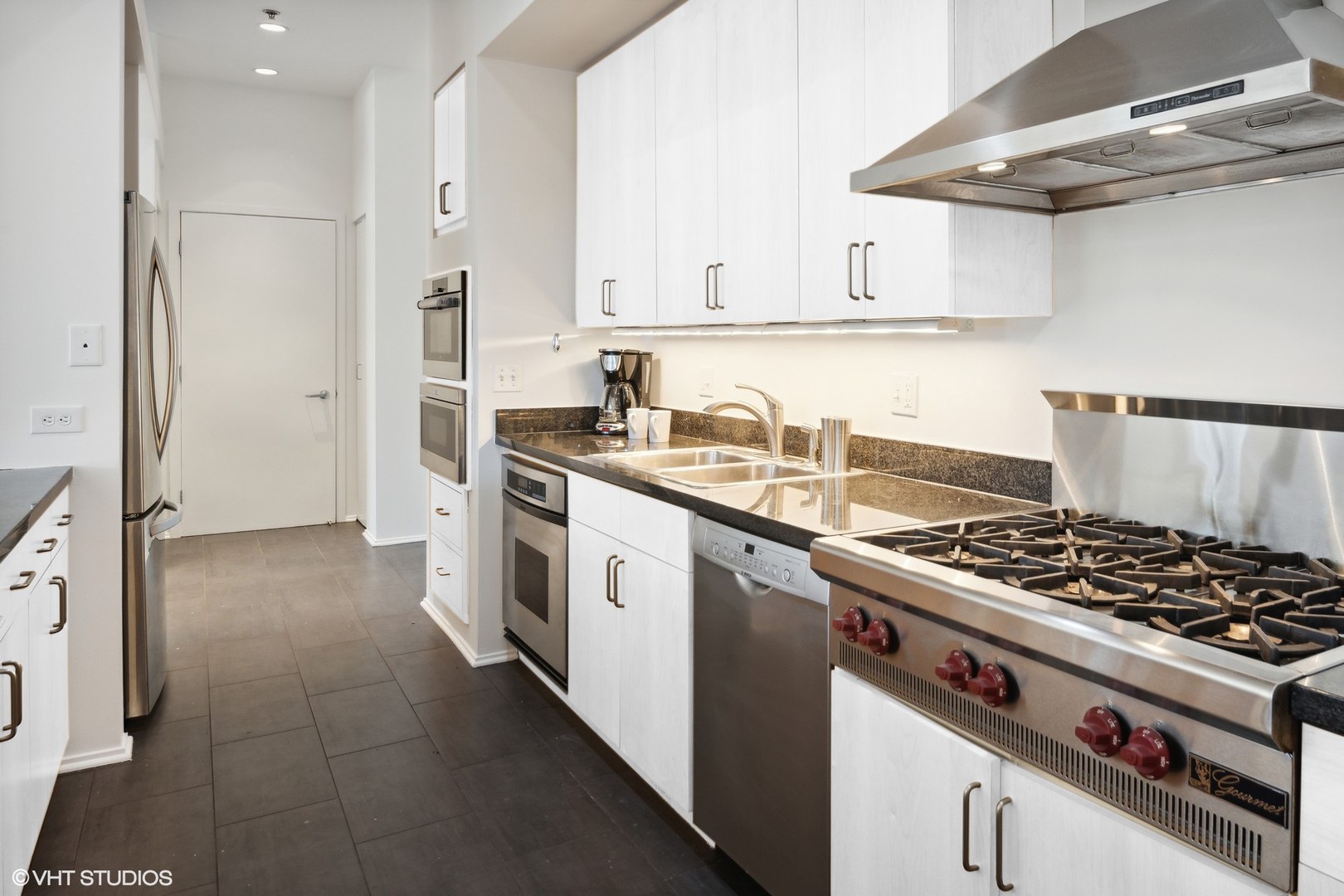 130 S Canal Street Unit: 10T