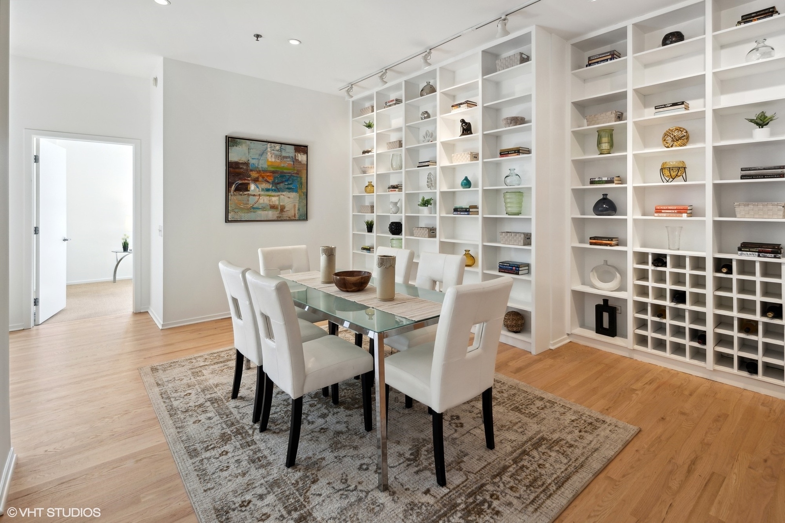 130 S Canal Street Unit: 10T