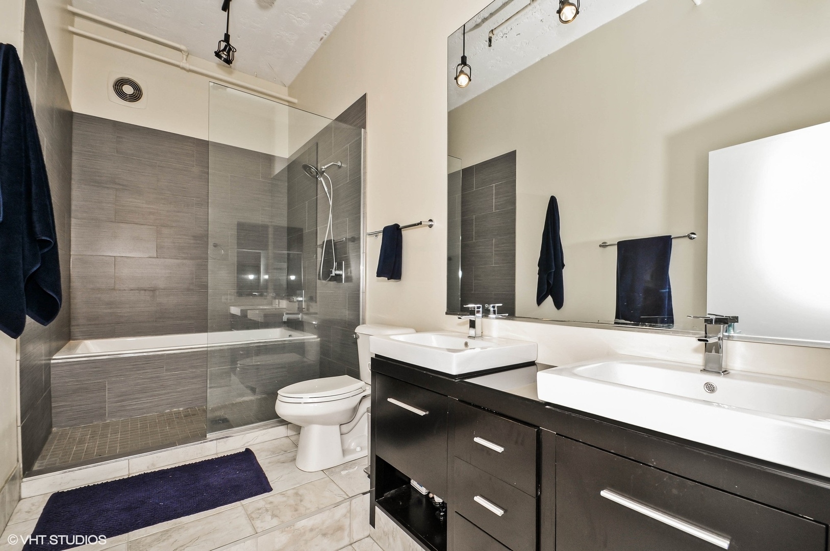 728 W Jackson Boulevard Unit: 707