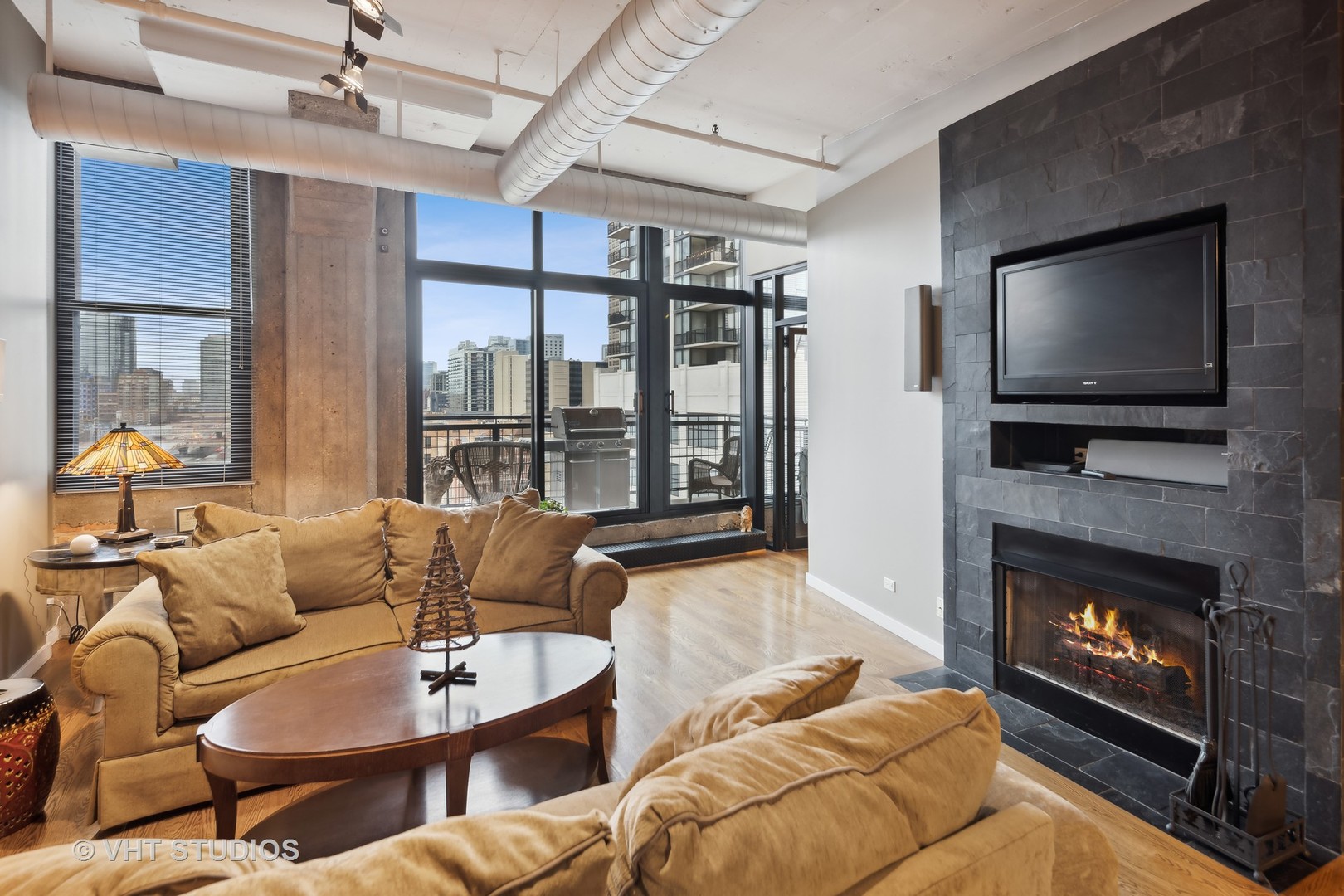 728 W Jackson Boulevard Unit: 602