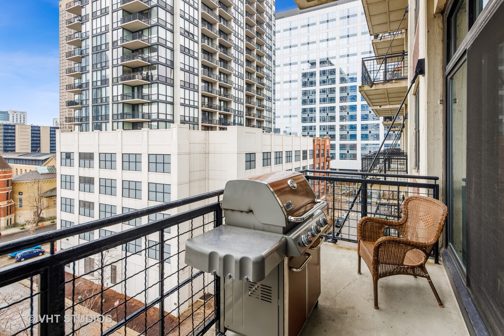 728 W Jackson Boulevard Unit: 602