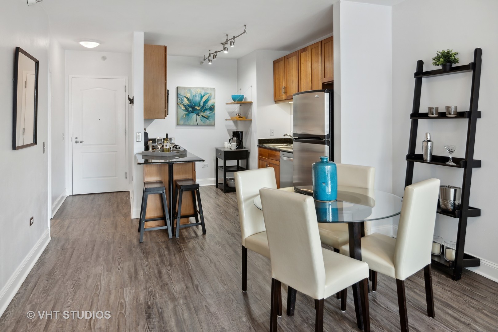 125 S Jefferson Street Unit: 1003