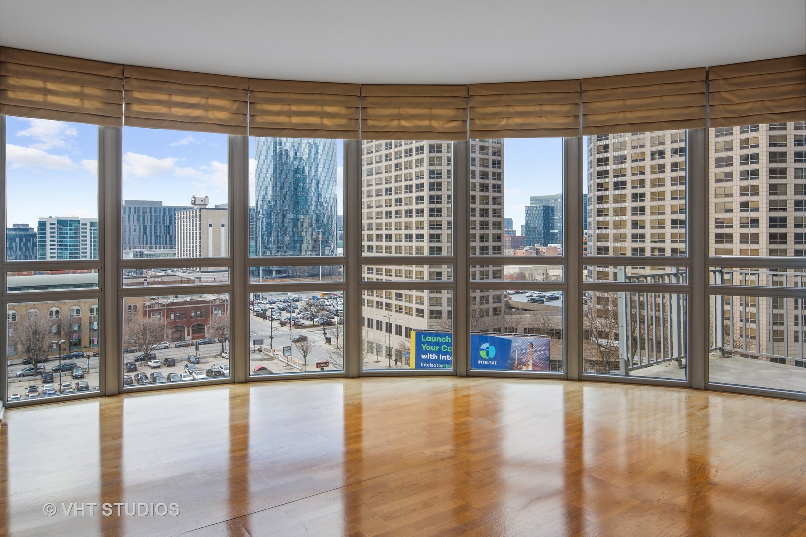 125 S JEFFERSON Street Unit: 902