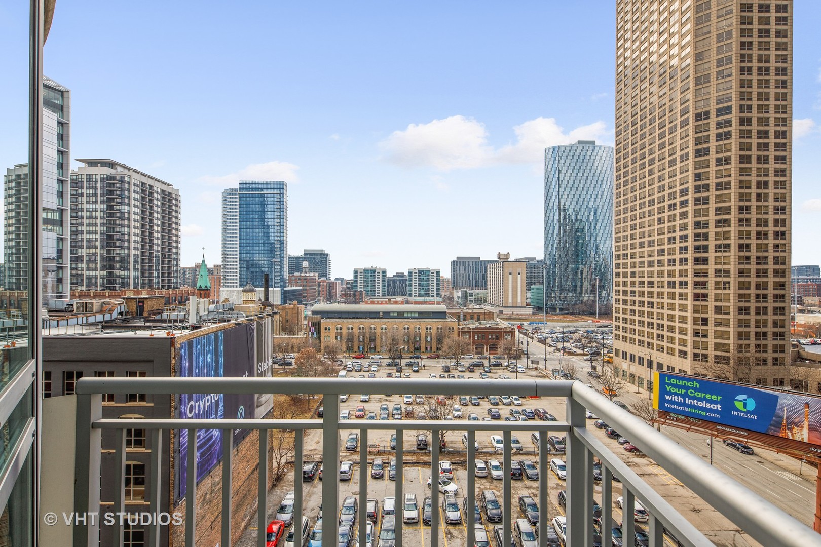 125 S JEFFERSON Street Unit: 902