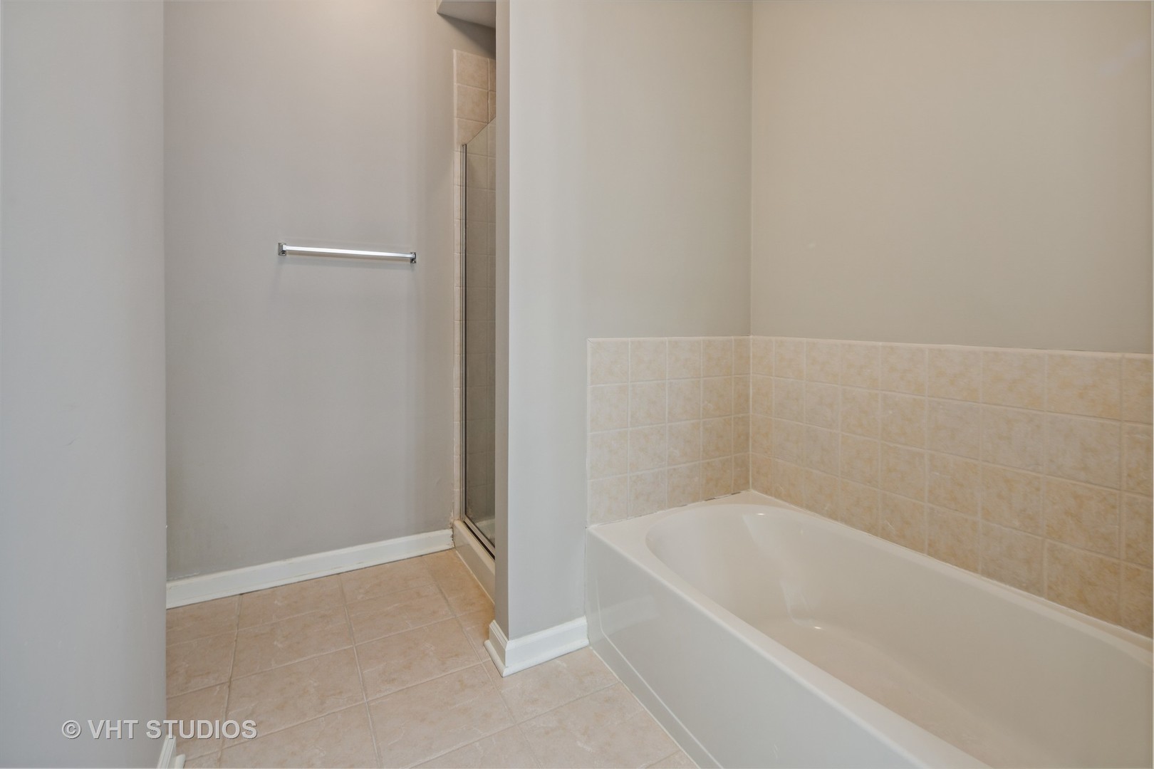 125 S JEFFERSON Street Unit: 902