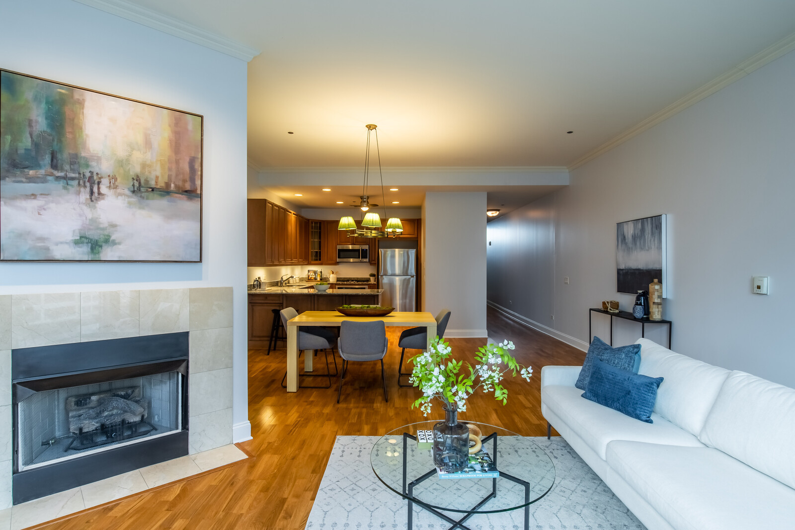 333 N Canal Street Unit: 1302