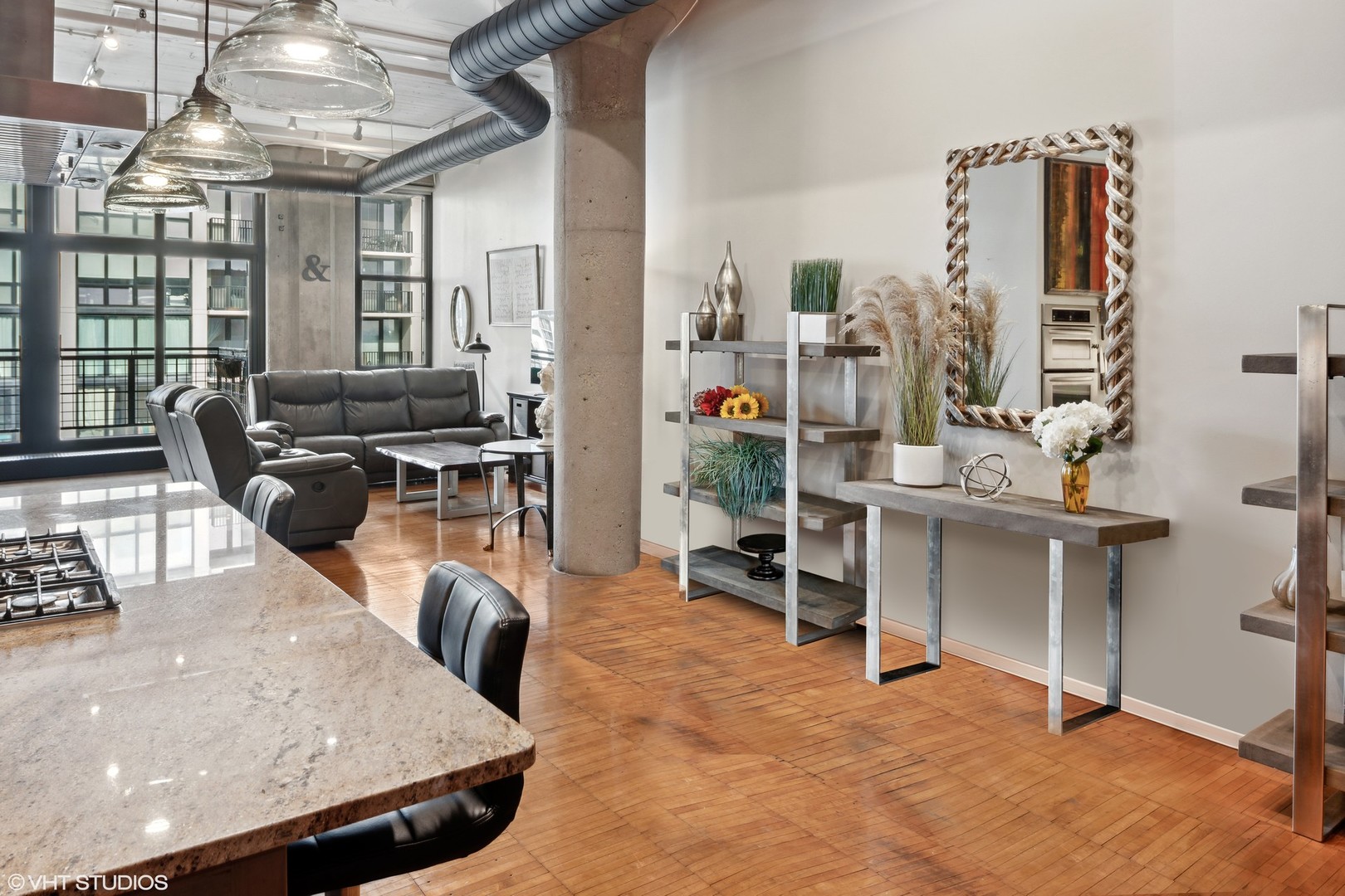 728 W Jackson Boulevard Unit: 1005