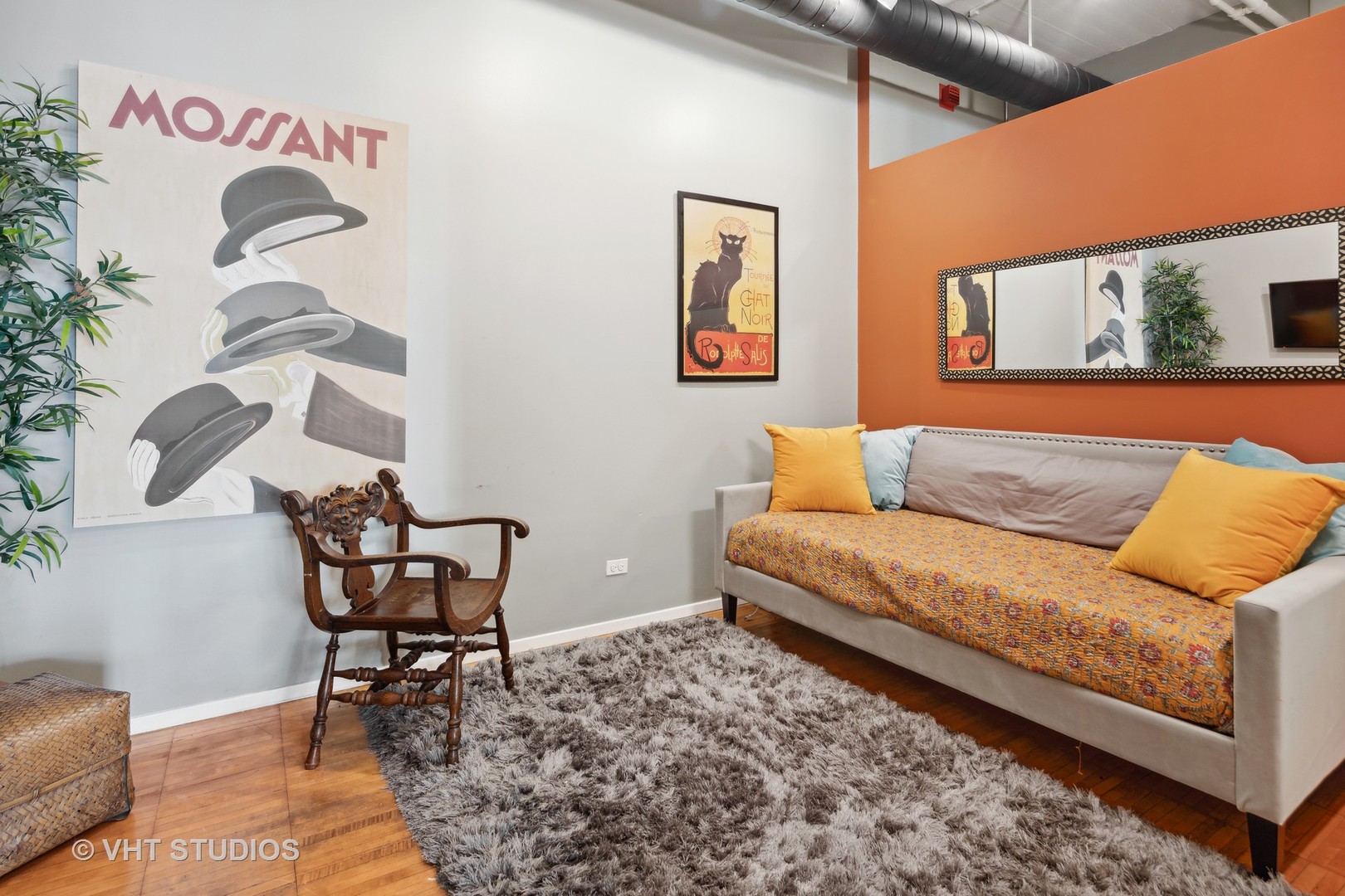 728 W Jackson Boulevard Unit: 1005