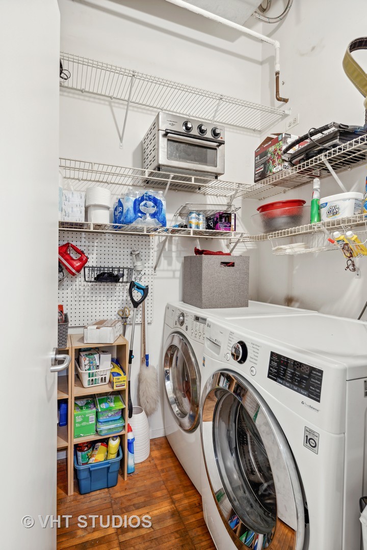 728 W Jackson Boulevard Unit: 1005