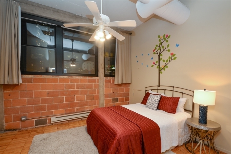 728 W Jackson Boulevard Unit: 914