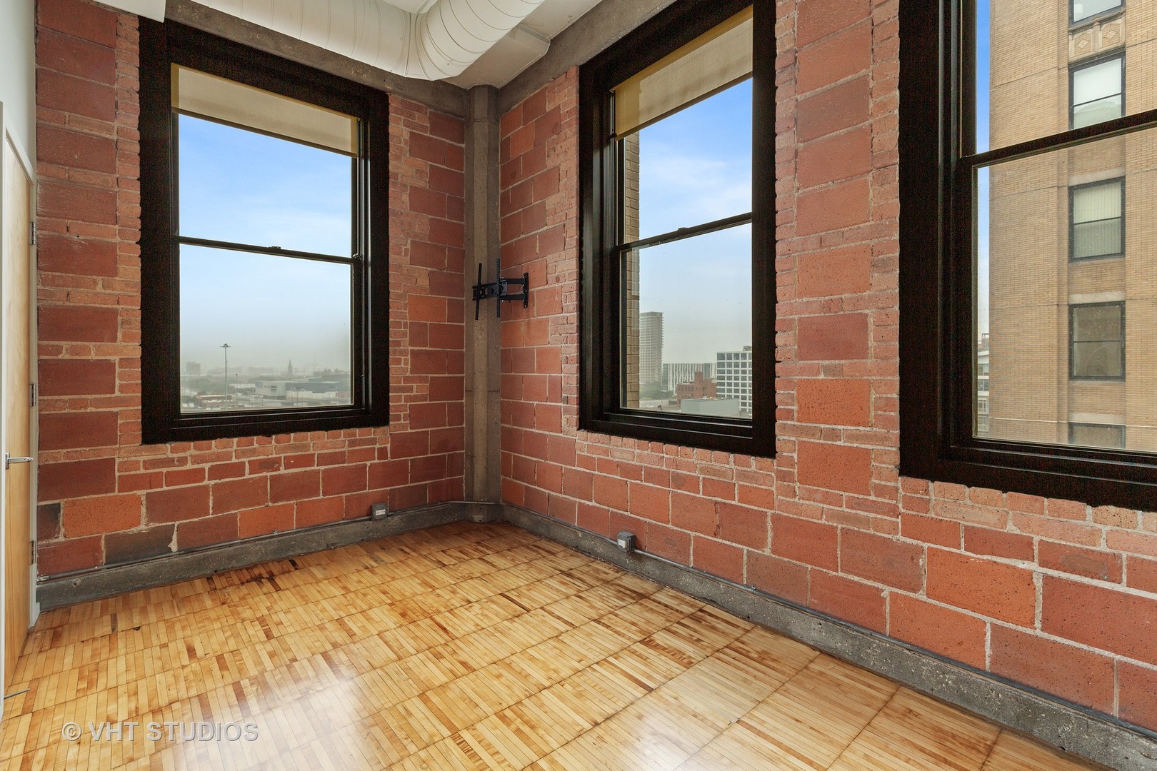 728 W Jackson Boulevard Unit: 914
