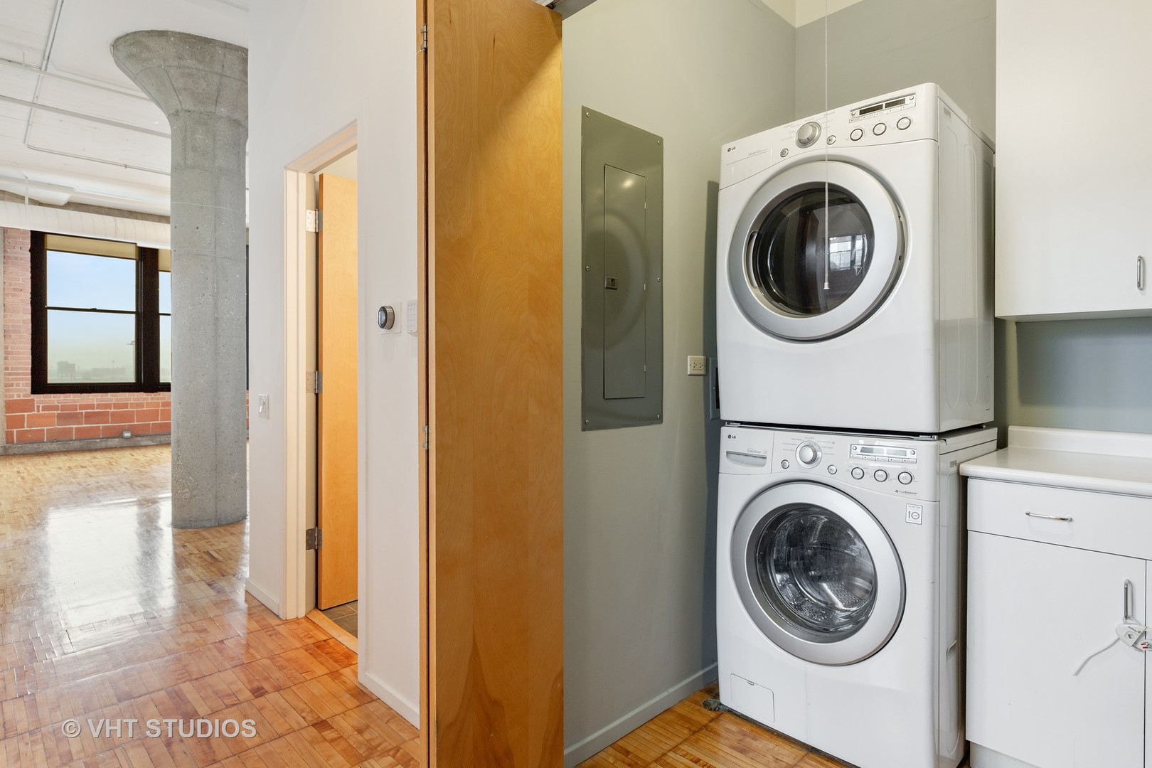 728 W Jackson Boulevard Unit: 914