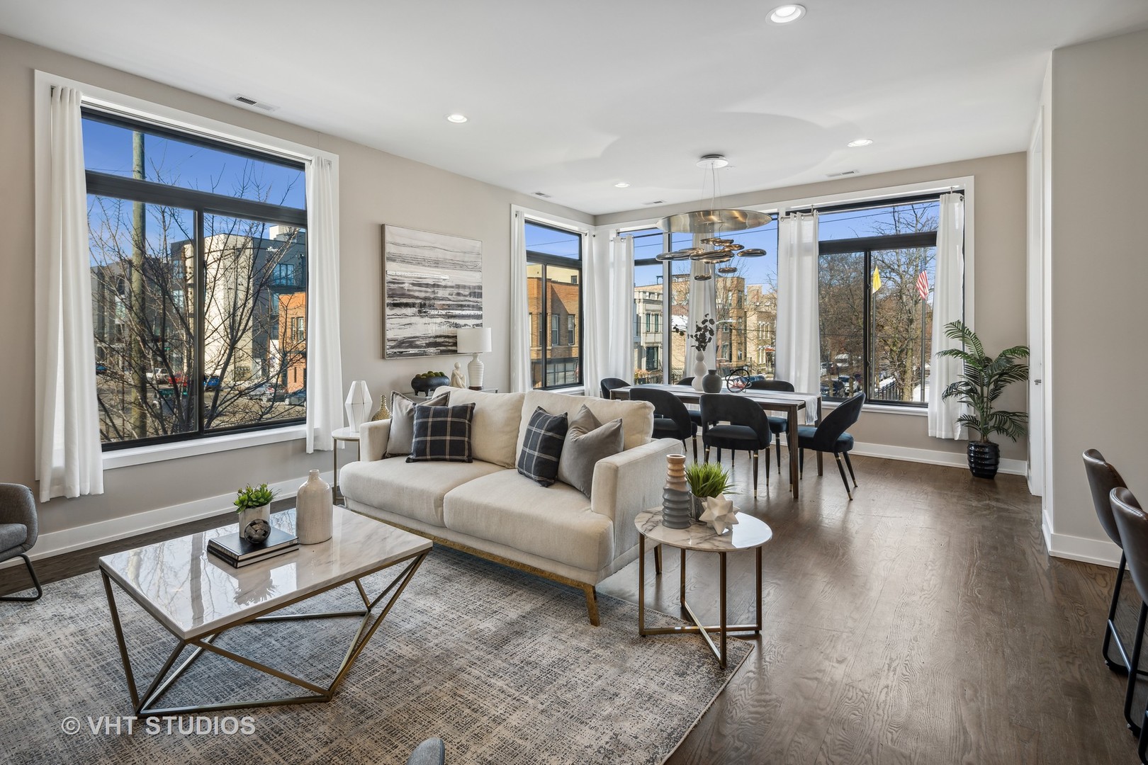 469 N Paulina Street Unit: 201