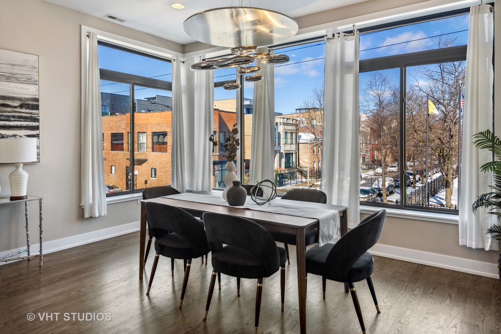 469 N Paulina Street Unit: 201