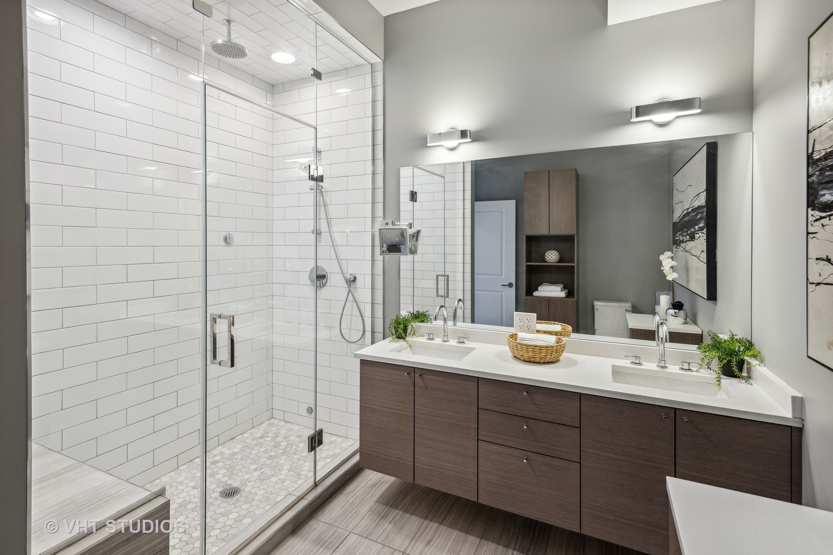 469 N Paulina Street Unit: 201