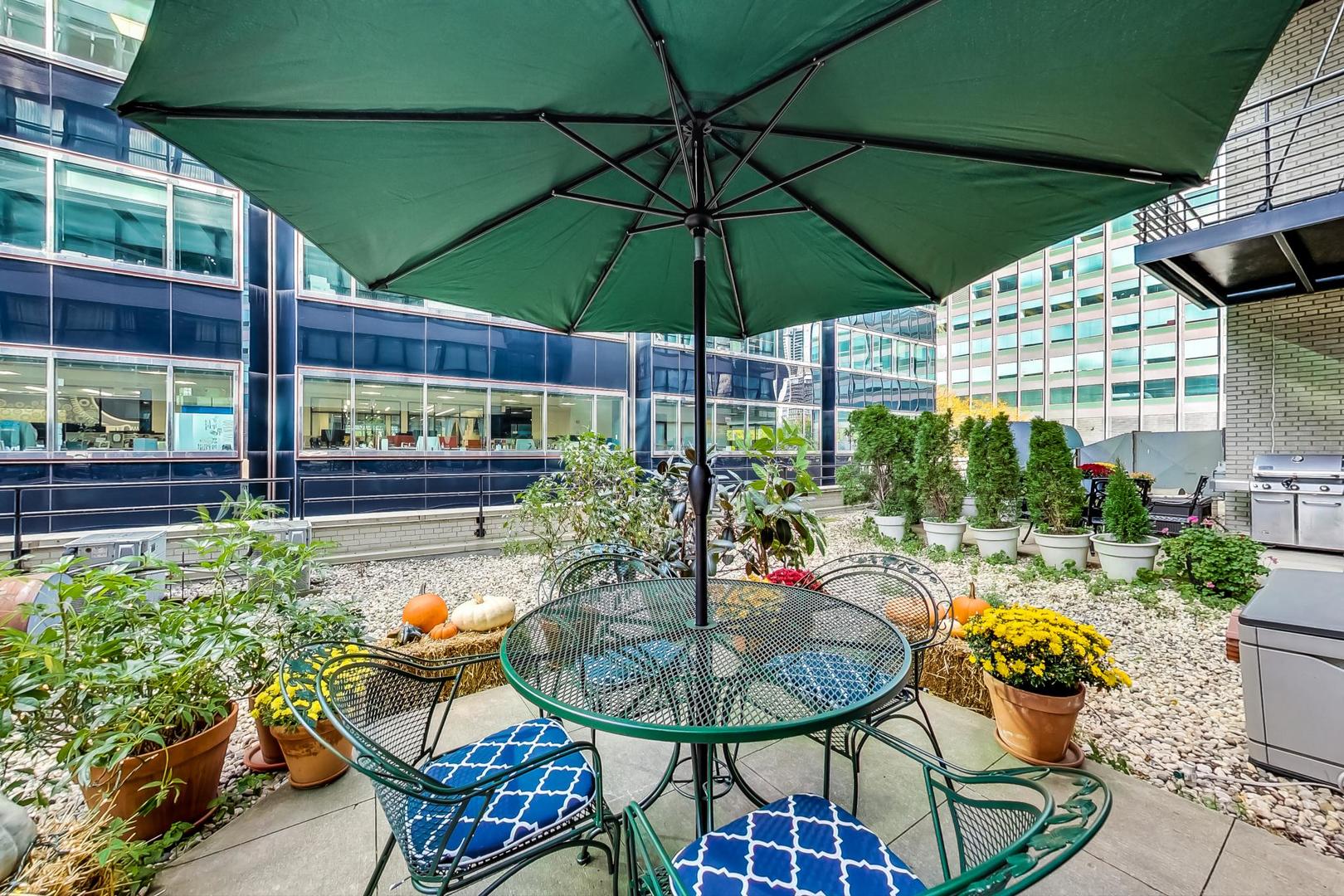 130 S Canal Street Unit: 213