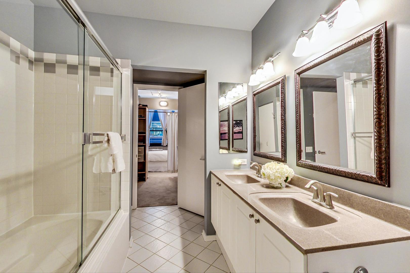 130 S Canal Street Unit: 213