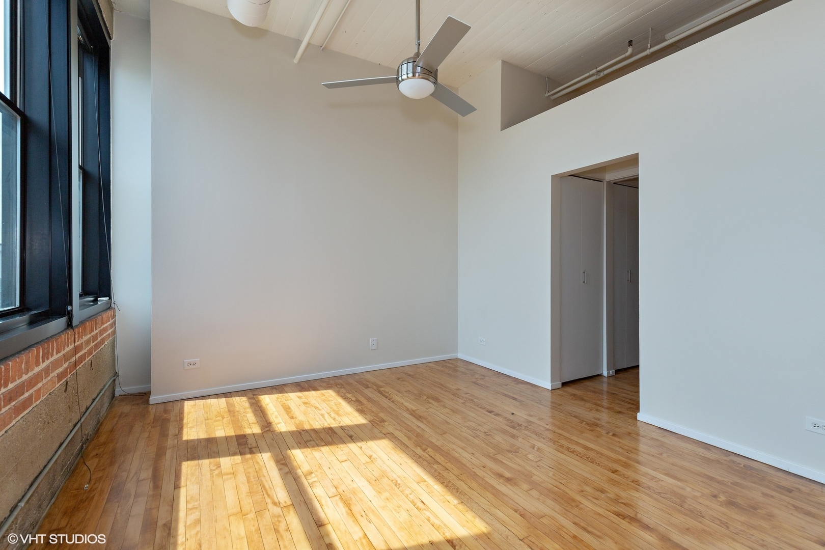 728 W JACKSON Boulevard Unit: 815