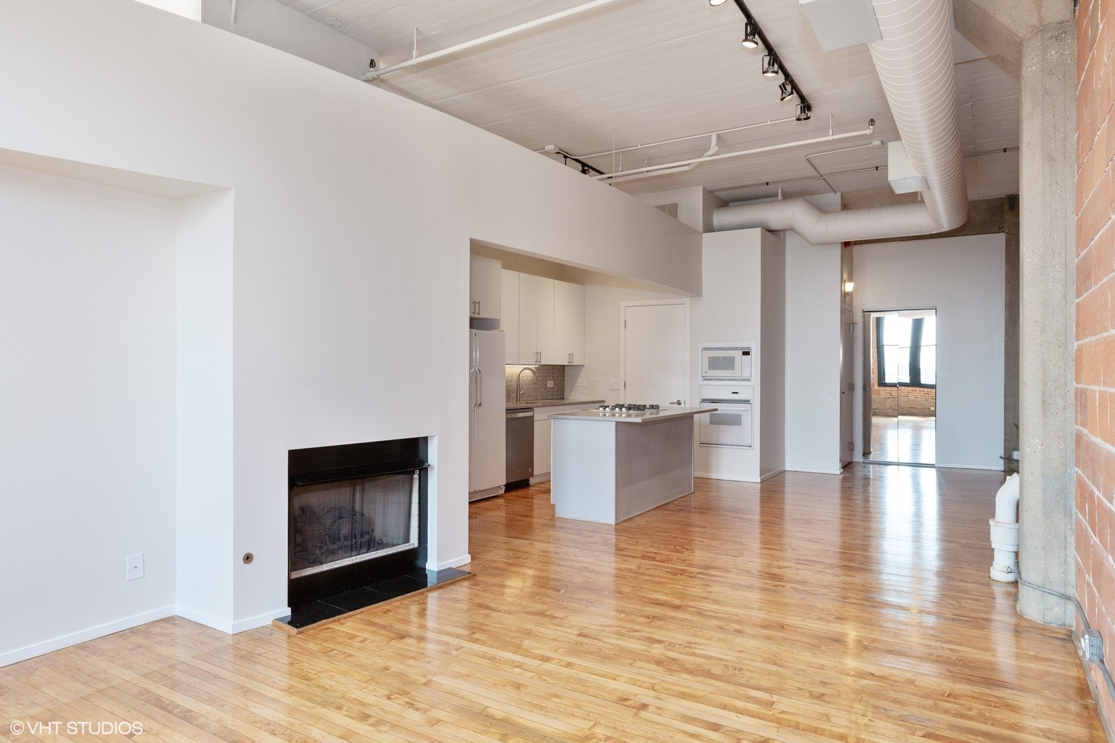 728 W JACKSON Boulevard Unit: 815