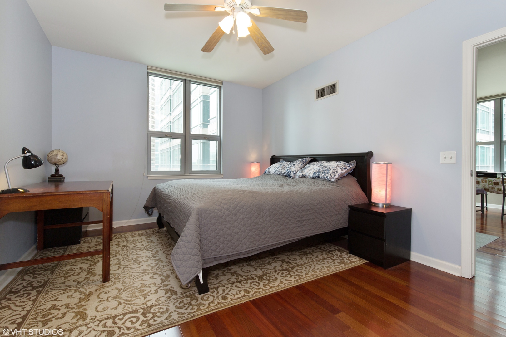 125 S JEFFERSON Street Unit: 1704