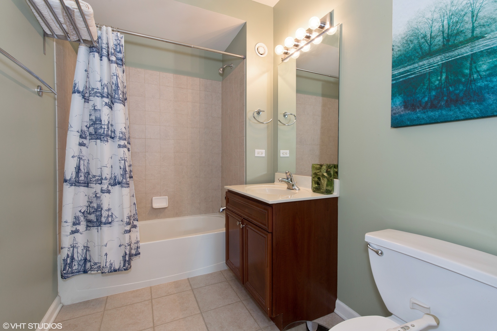 125 S JEFFERSON Street Unit: 1704