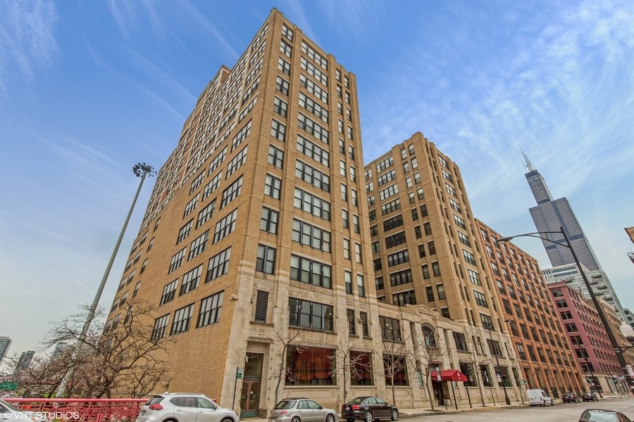 728 W JACKSON Boulevard Unit: 1007