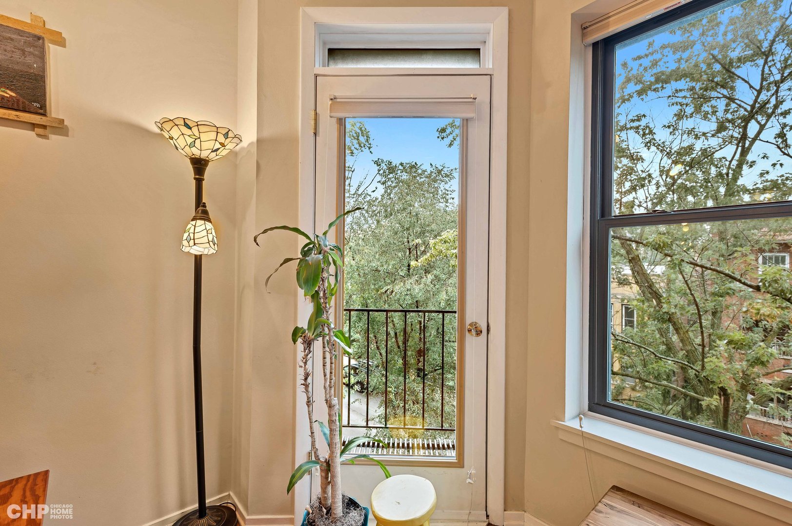 915 W Gunnison Street Unit: 3E