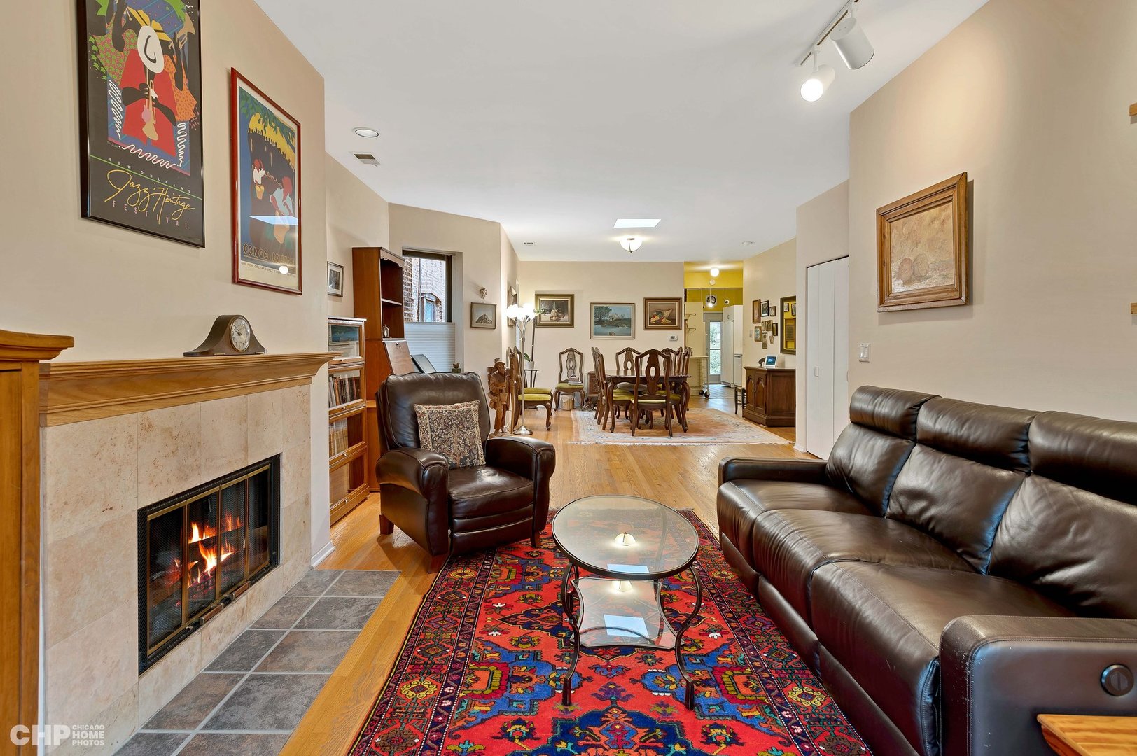 915 W Gunnison Street Unit: 3E