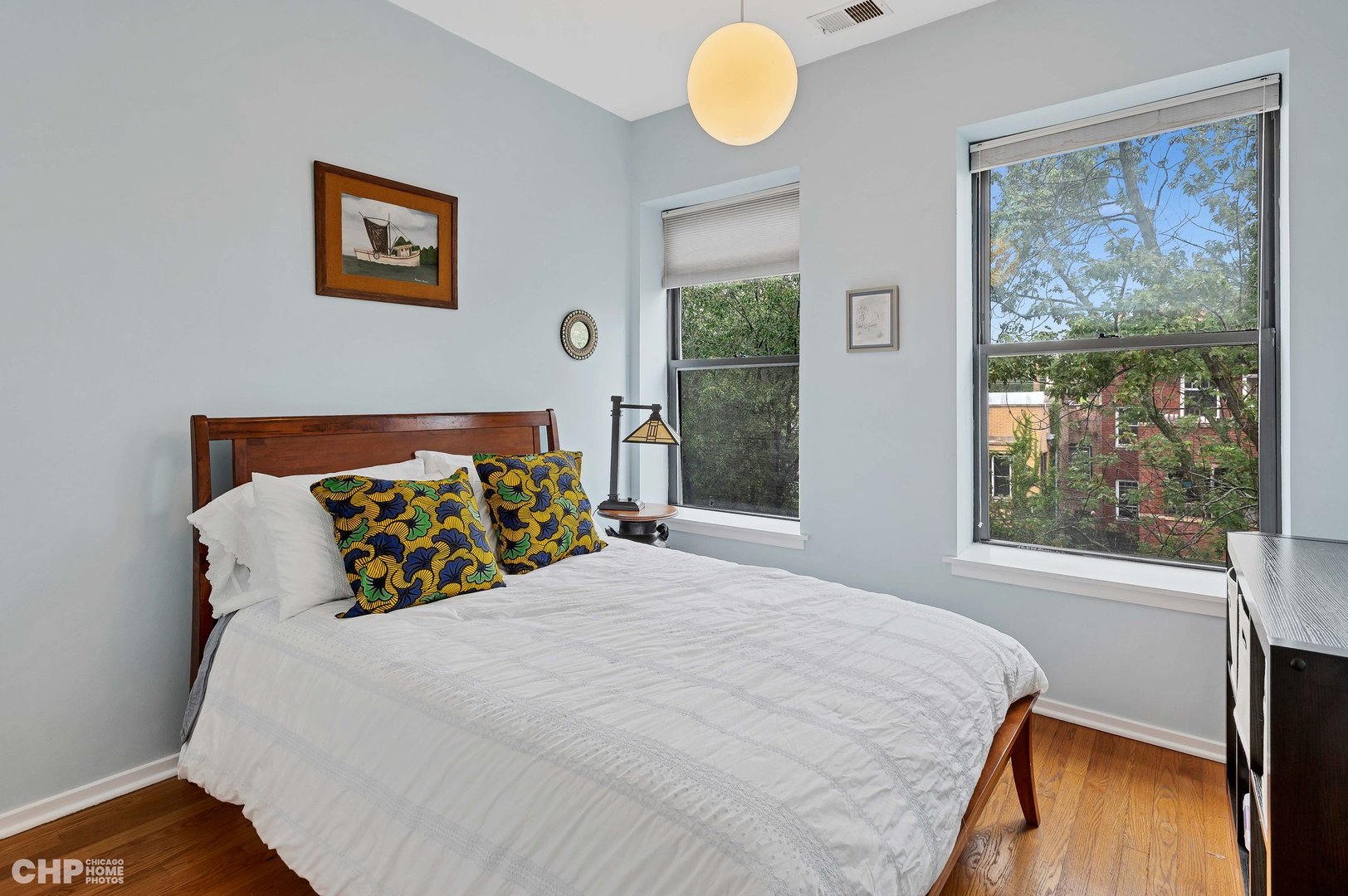 915 W Gunnison Street Unit: 3E