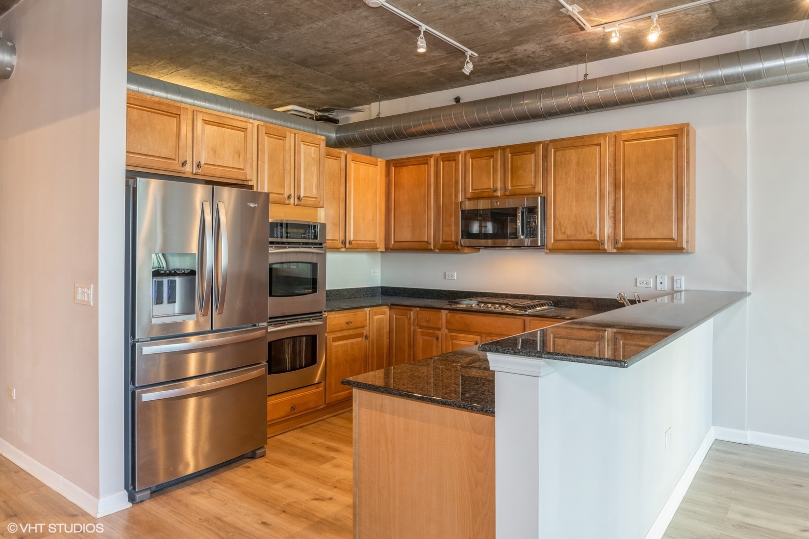 125 E 13TH Street Unit: 1404