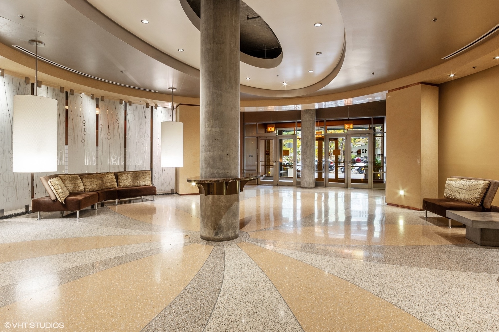 125 E 13TH Street Unit: 1404