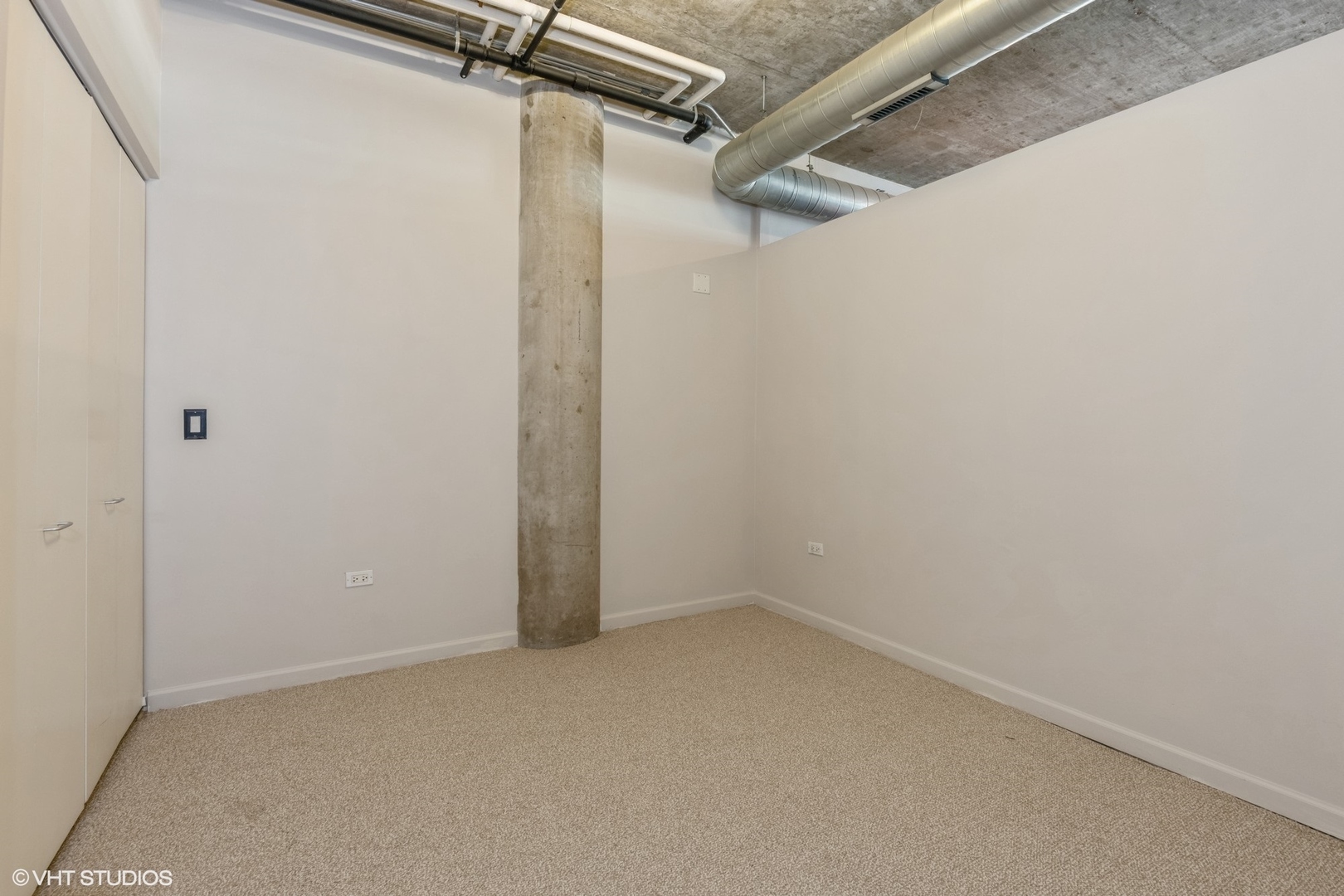 125 E 13TH Street Unit: 1404