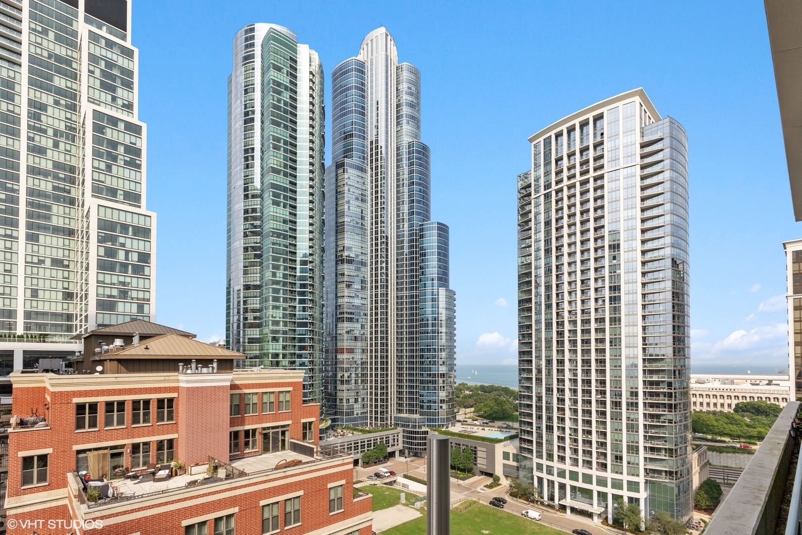 125 E 13TH Street Unit: 1404