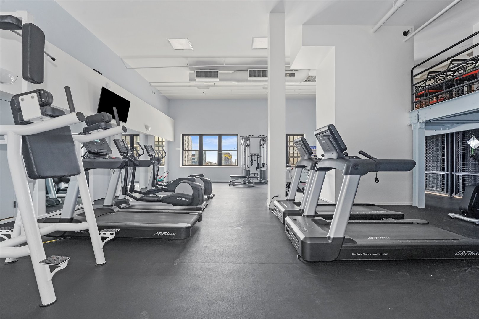 728 W Jackson Boulevard Unit: 902