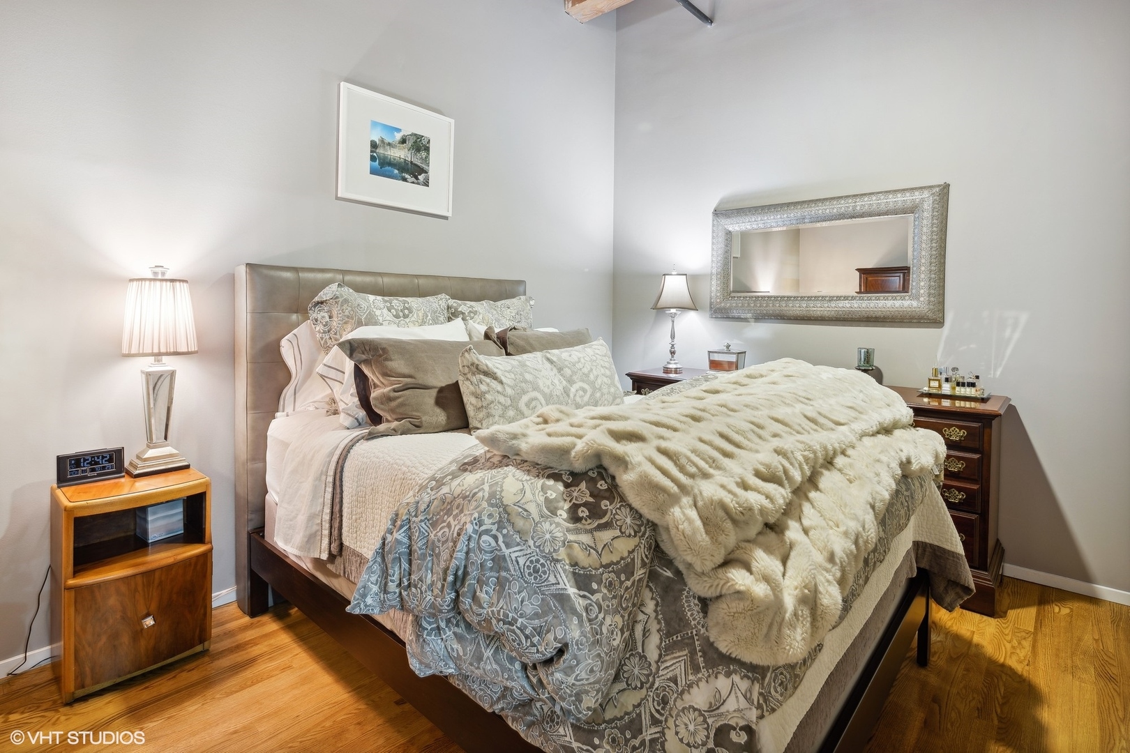 728 W JACKSON Boulevard Unit: 319