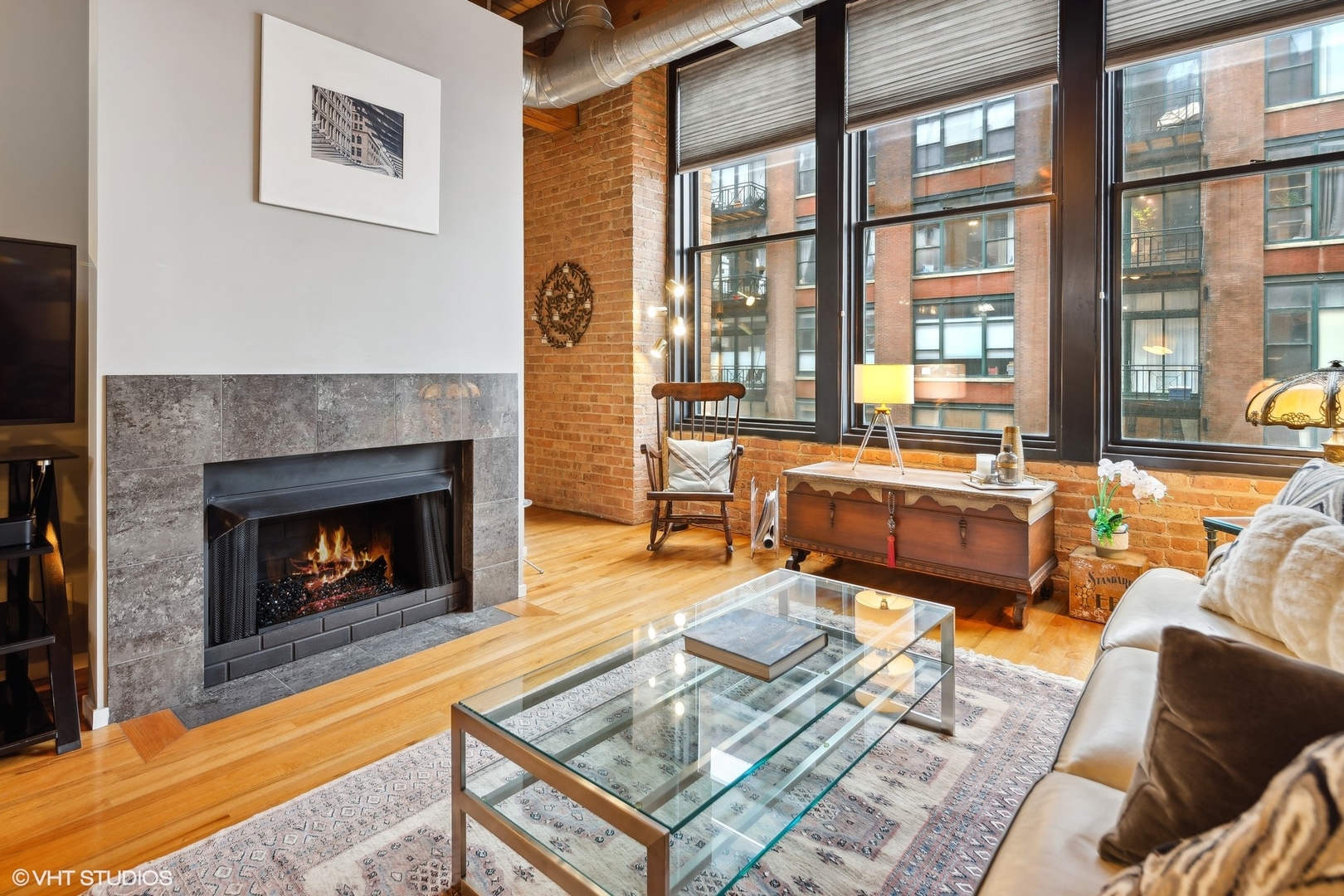 728 W JACKSON Boulevard Unit: 319