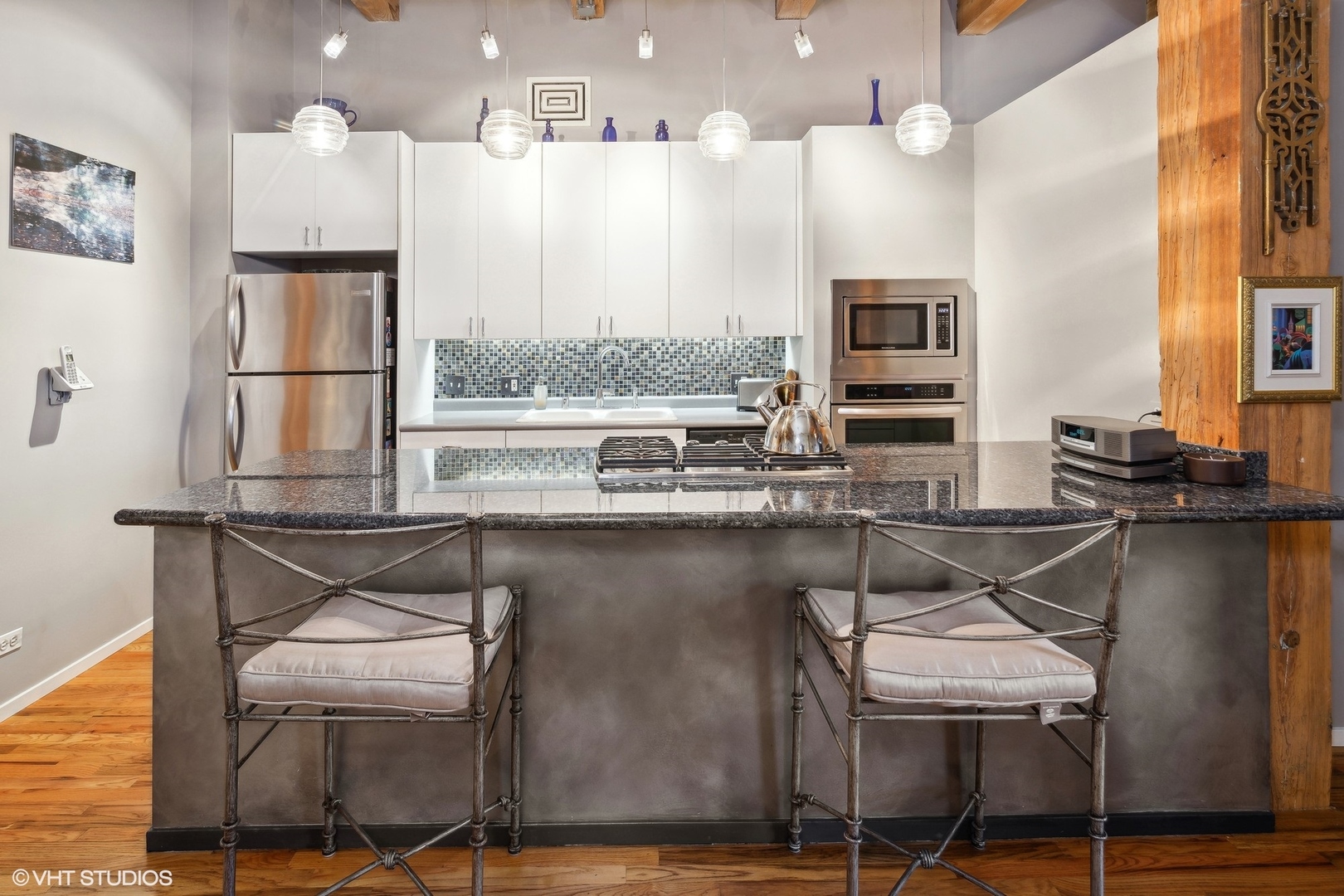 728 W JACKSON Boulevard Unit: 319