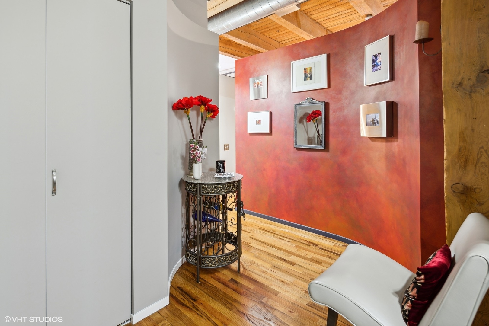 728 W JACKSON Boulevard Unit: 319