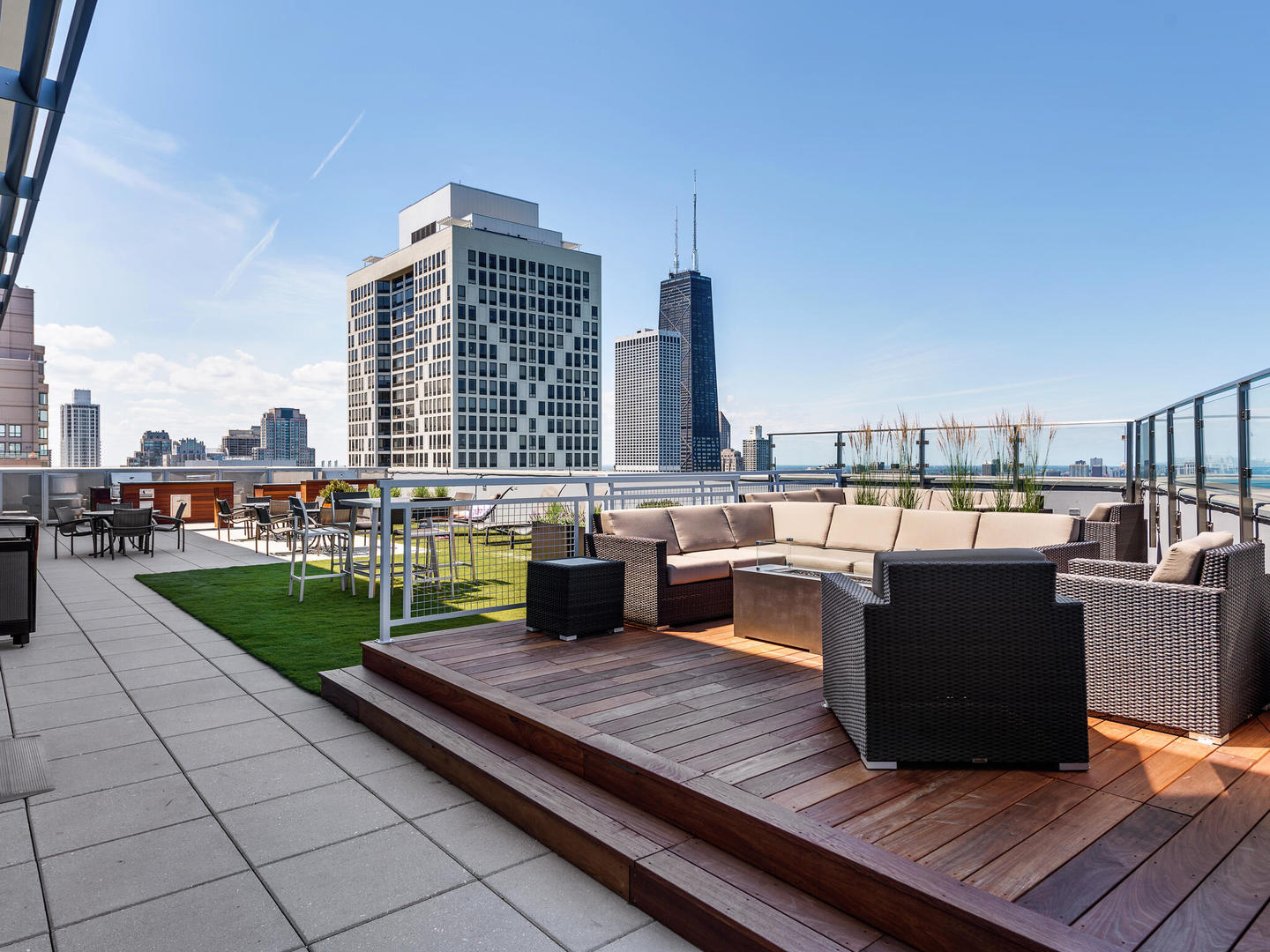 600 N Lake Shore Drive Unit: 3601