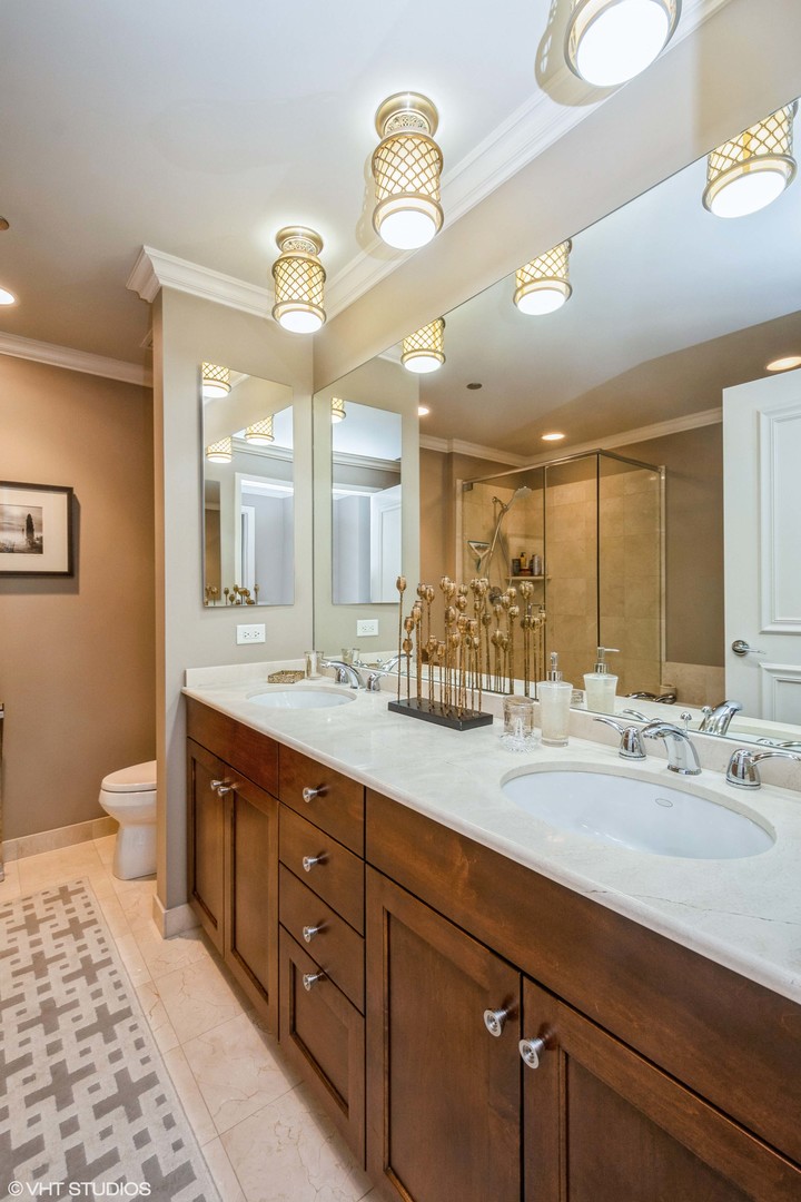 600 N Lake Shore Drive Unit: 3601