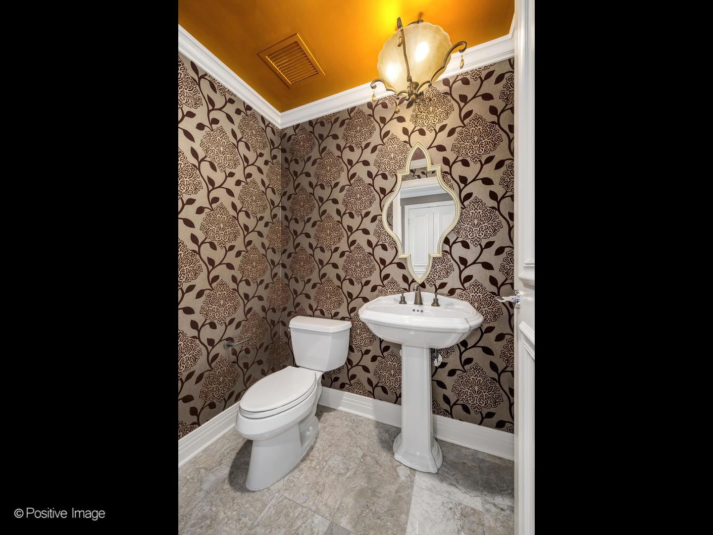 600 N Lake Shore Drive Unit: 3601