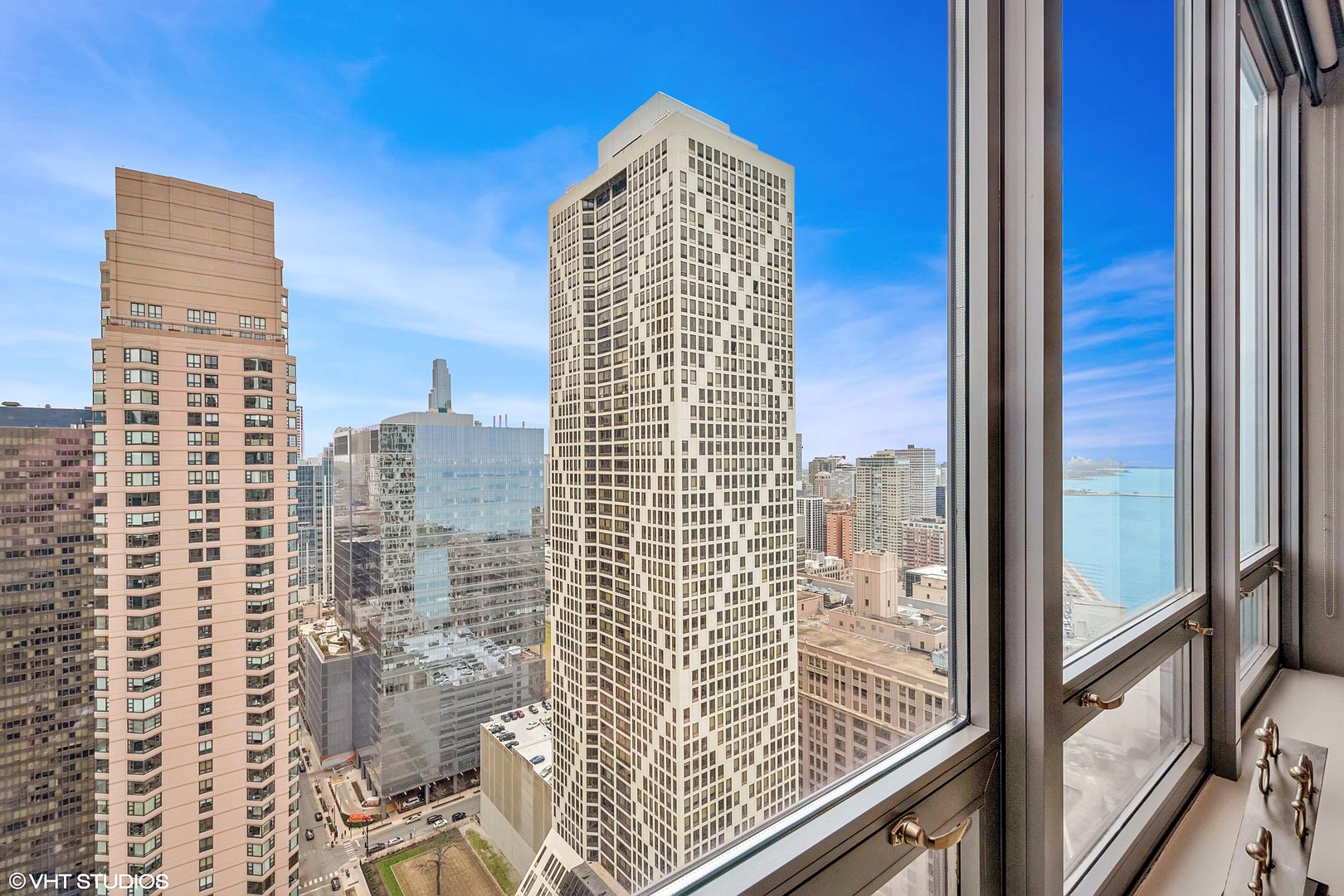 600 N Lake Shore Drive Unit: 3601