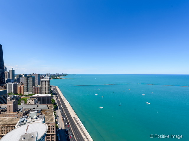 600 N Lake Shore Drive Unit: 3601