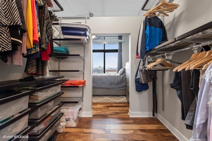 740 W Fulton Street Unit: 614