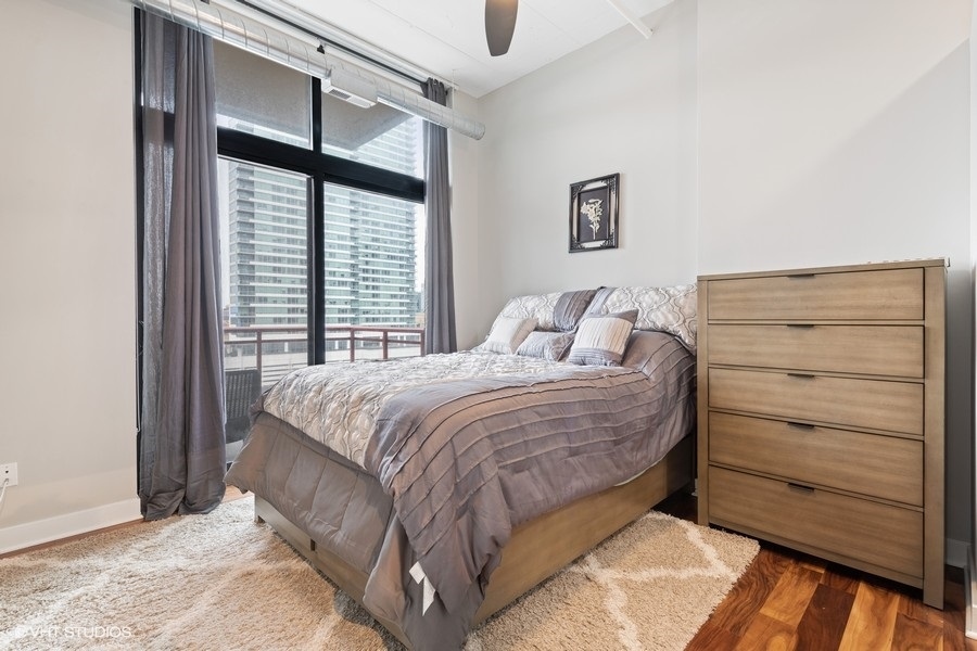 740 W Fulton Street Unit: 614